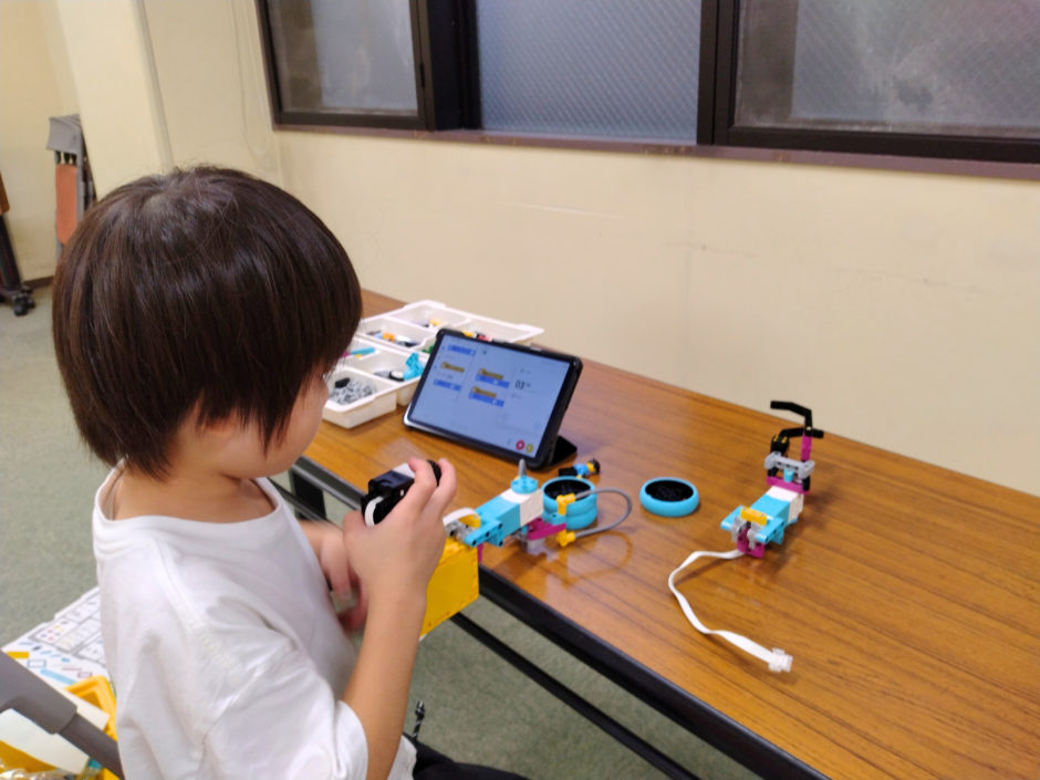 ロボット教室レッスンの様子