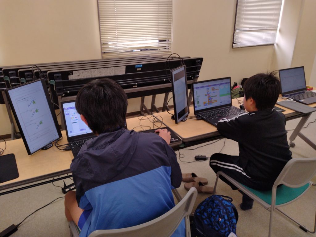 プログラミング教室レッスンの様子