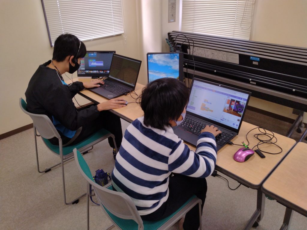 プログラミング教室レッスンの様子