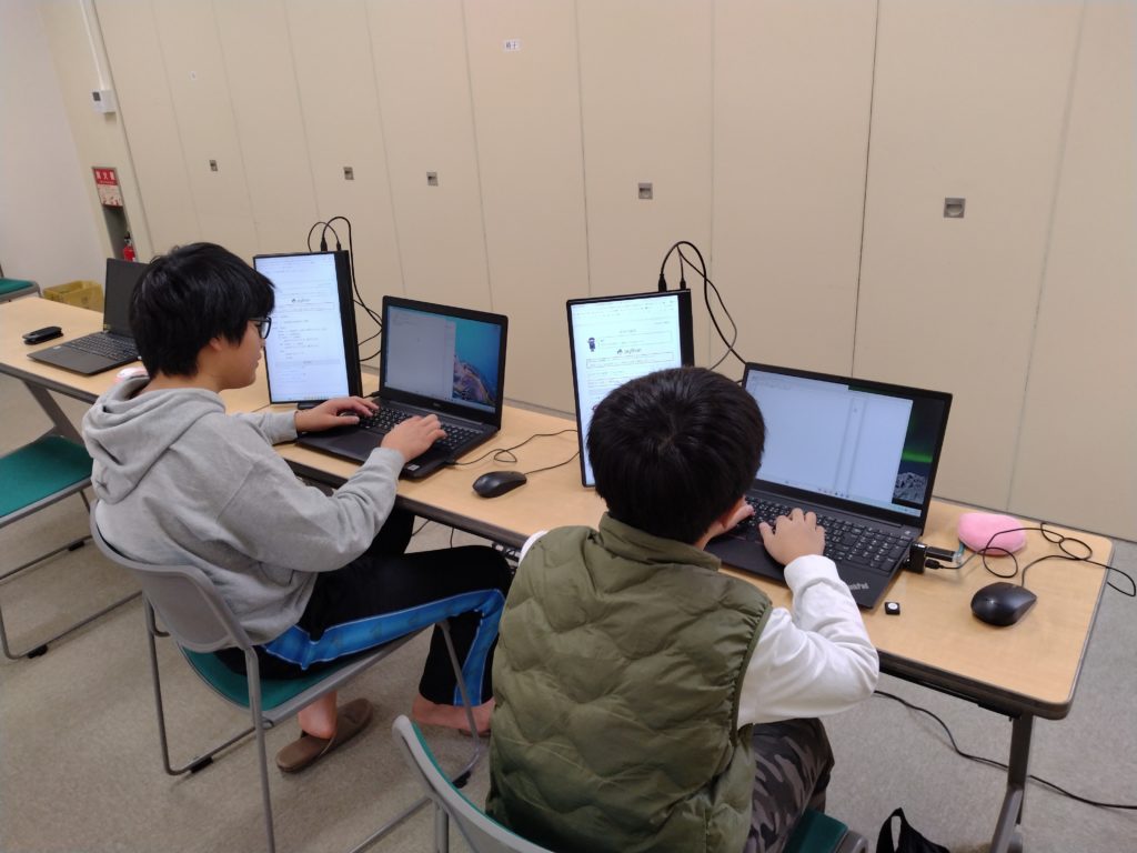 プログラミング教室レッスンの様子