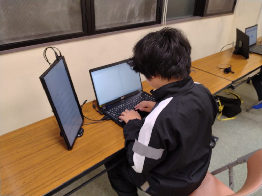 プログラミング教室レッスンの様子