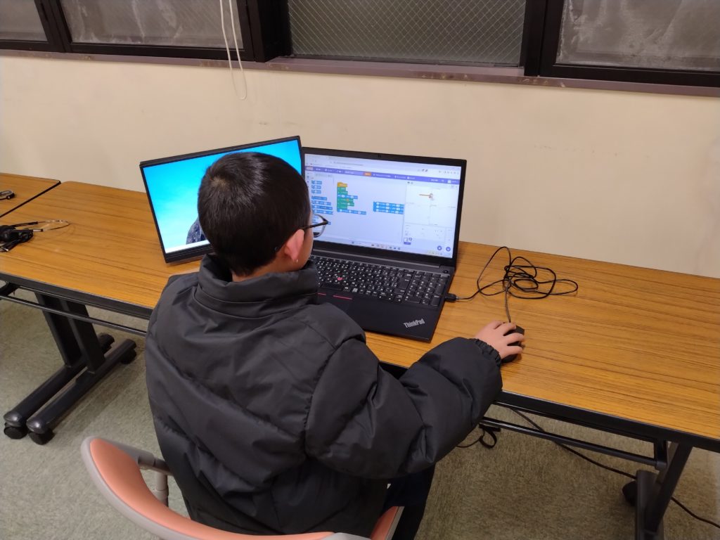 プログラミング教室レッスンの様子