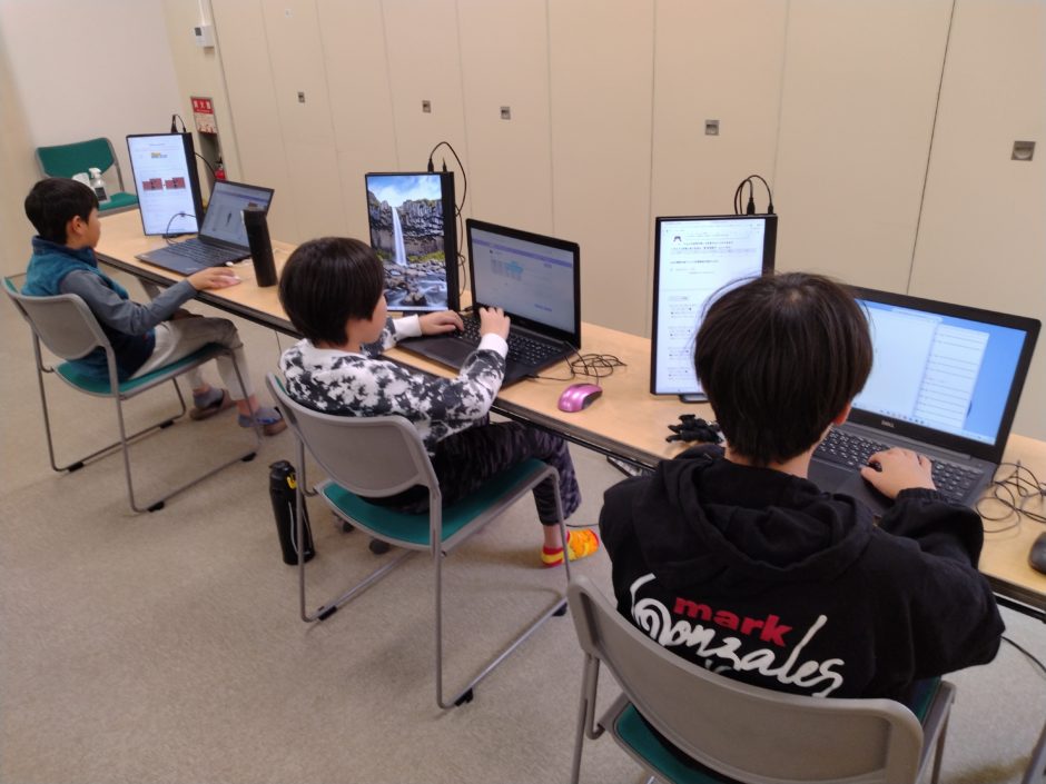 プログラミング教室レッスンの様子