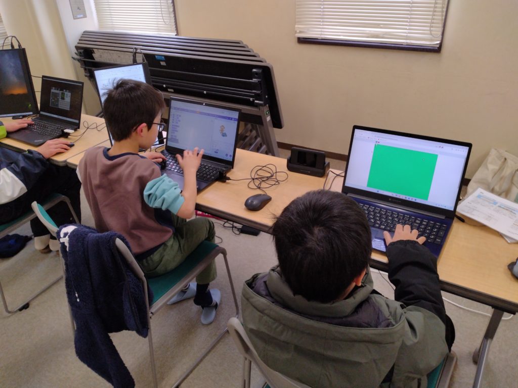 プログラミング教室レッスンの様子