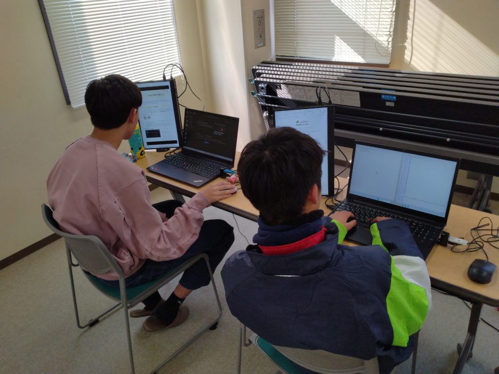 プログラミング教室レッスンの様子