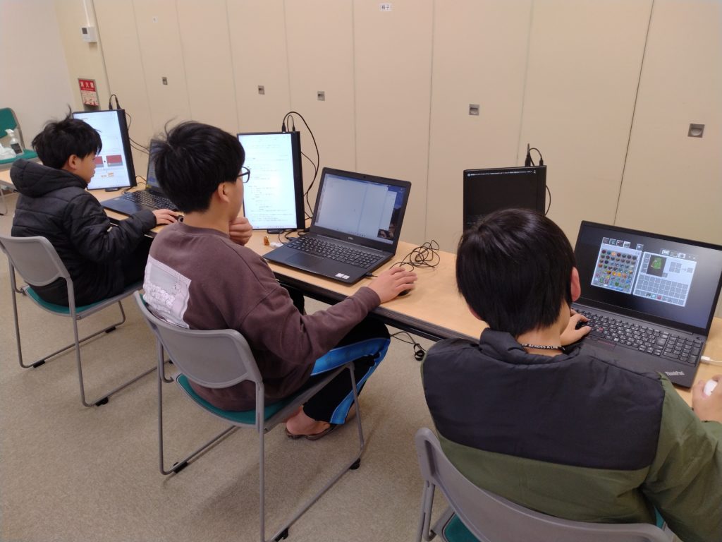 プログラミング教室レッスンの様子