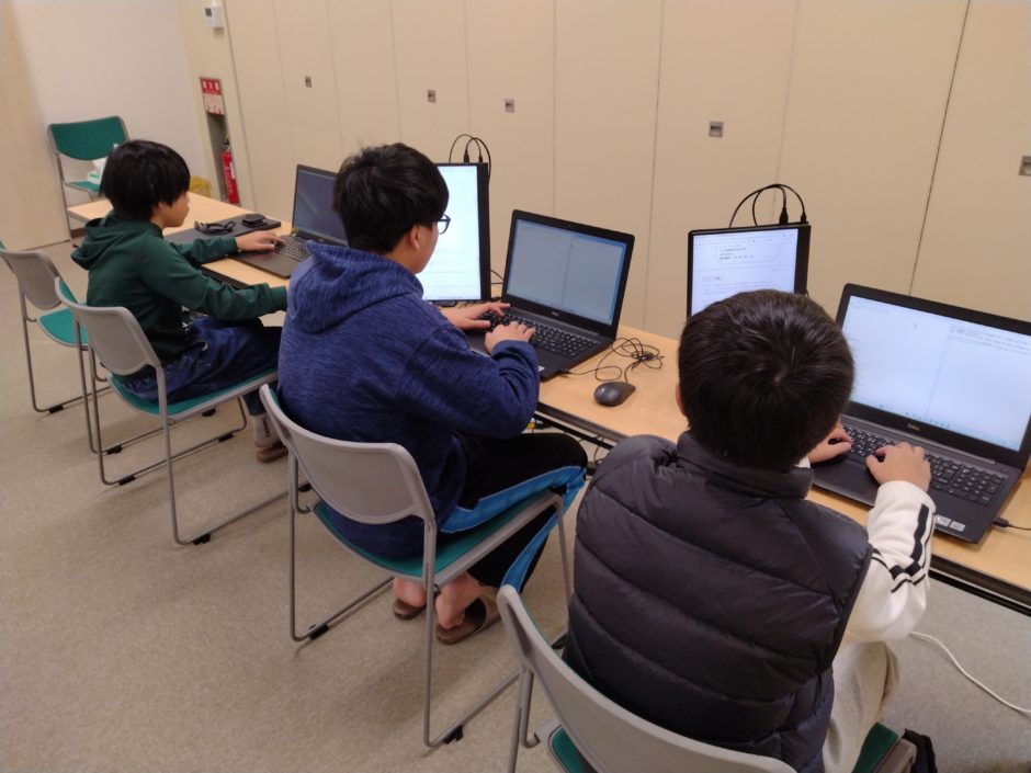 プログラミング教室レッスンの様子