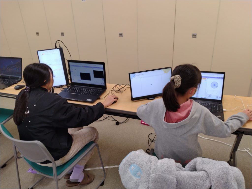 プログラミング教室レッスンの様子