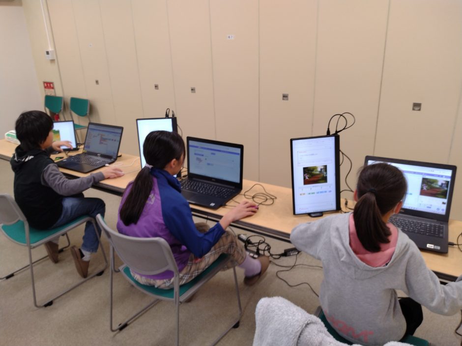 プログラミング講座レッスンの様子