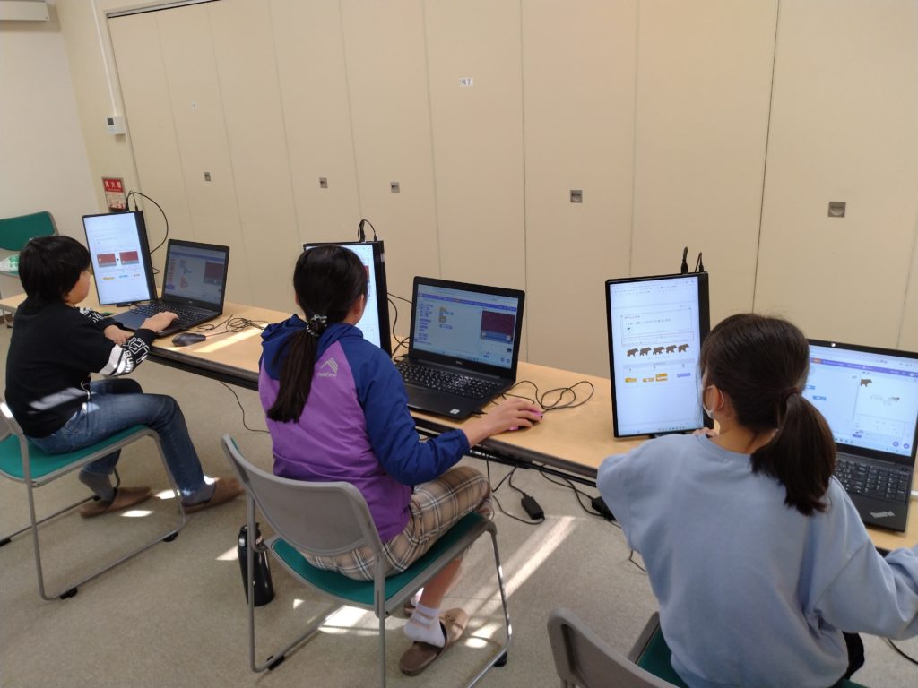 プログラミング教室レッスンの様子