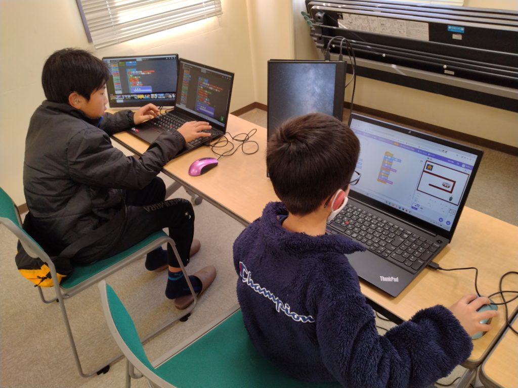 プログラミング教室レッスンの様子
