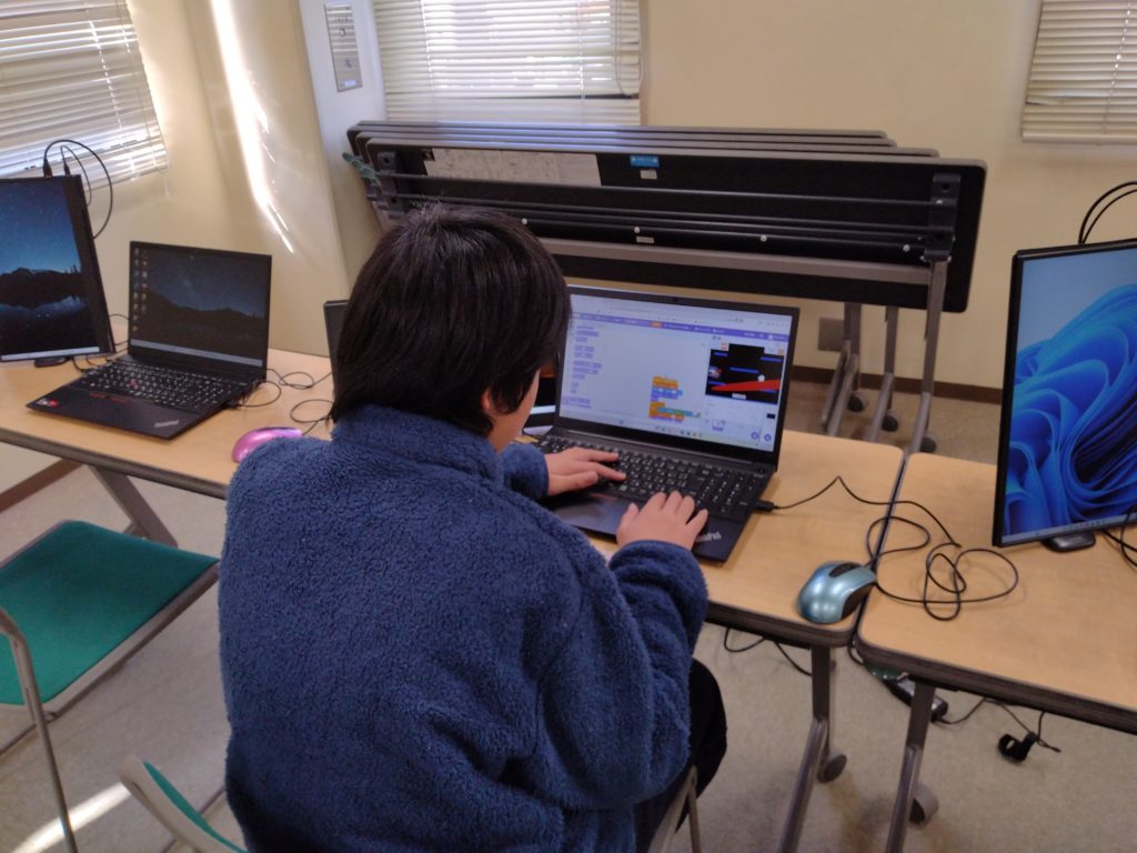 プログラミング教室レッスンの様子