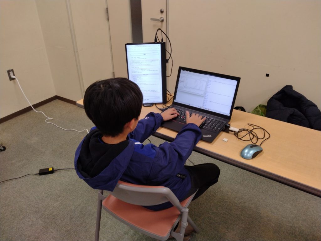 プログラミング教室レッスンの様子