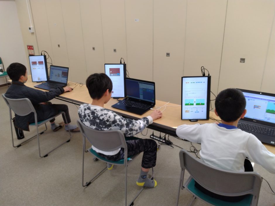 プログラミング教室レッスンの様子