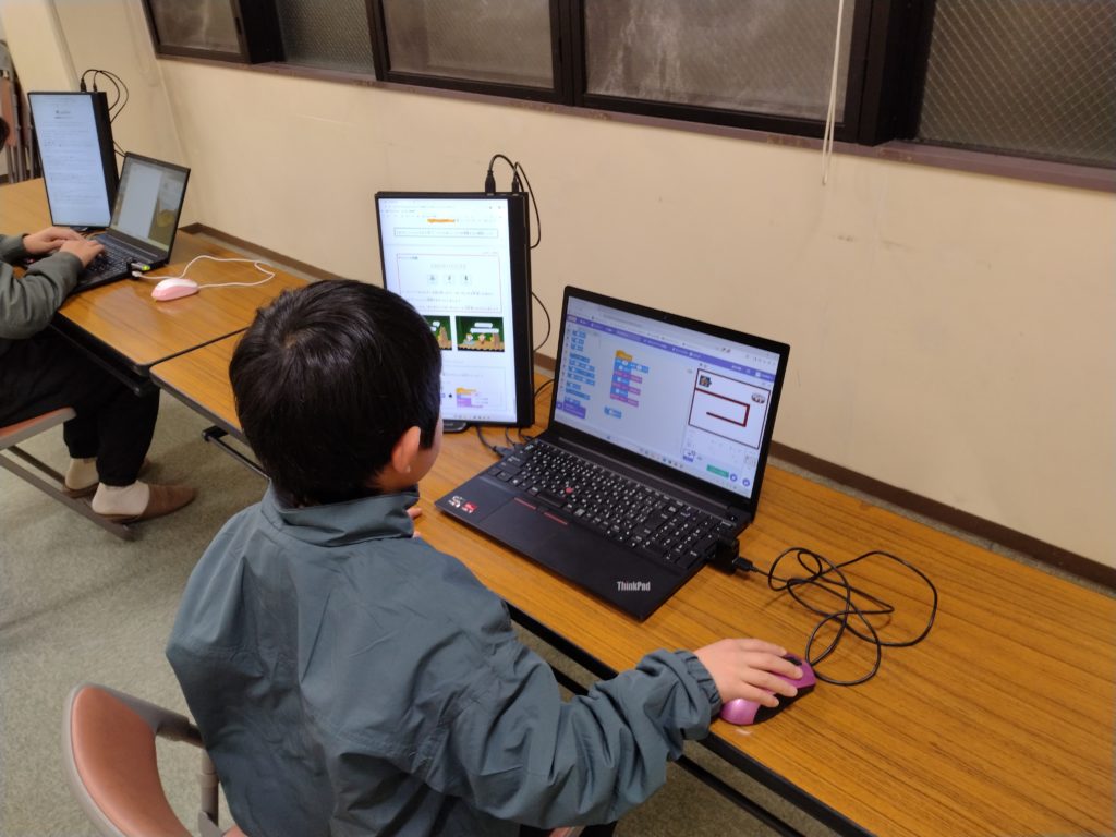 プログラミング教室レッスンの様子
