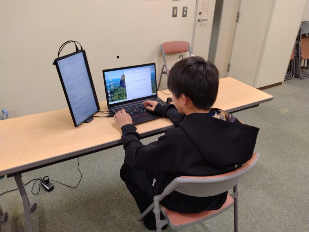 プログラミング教室レッスンの様子