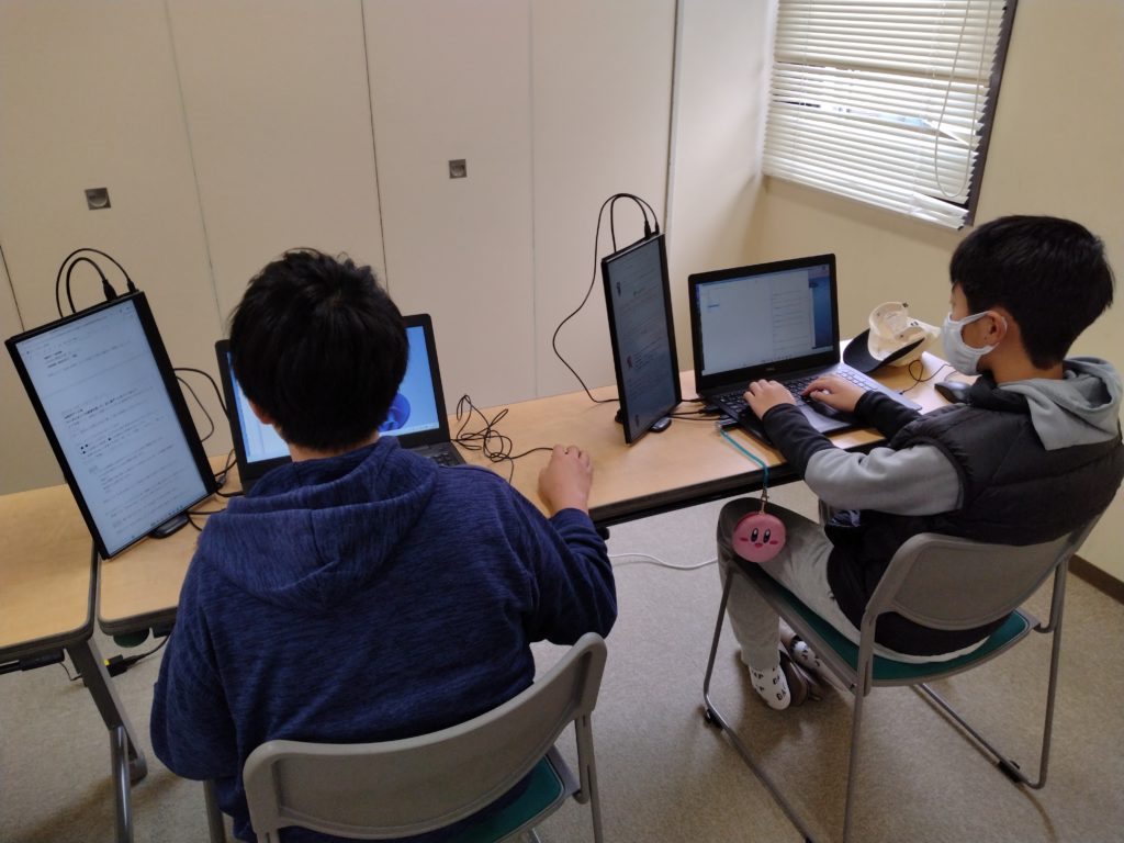 プログラミング教室レッスンの様子