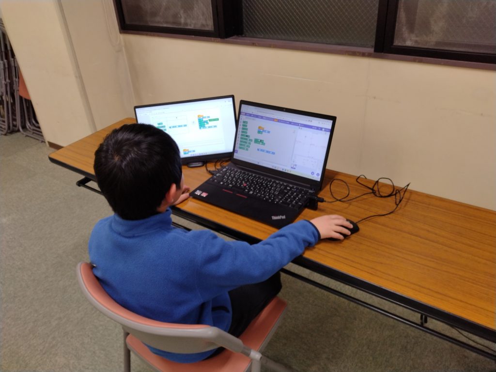 プログラミング教室レッスンの様子