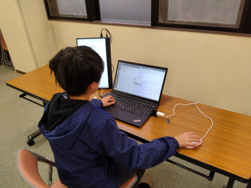 プログラミング教室レッスンの様子