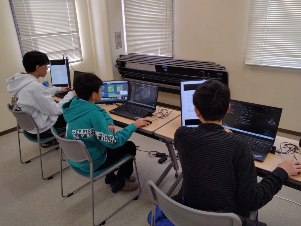 プログラミング教室レッスンの様子