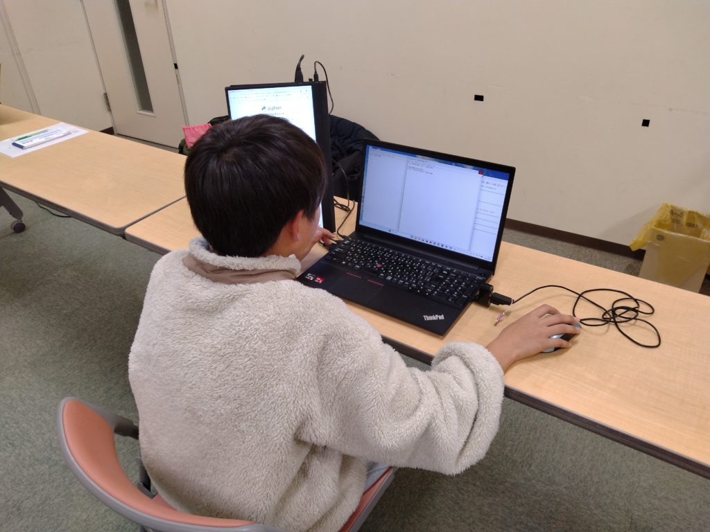 プログラミング教室レッスンの様子