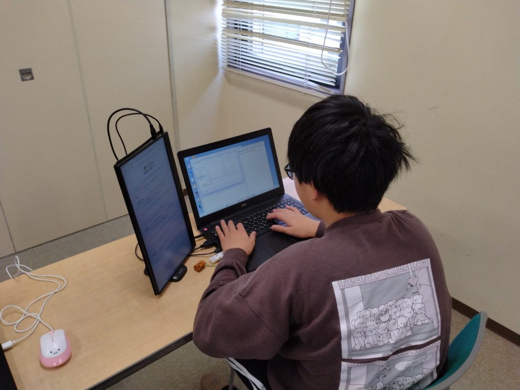 プログラミング教室レッスンの様子