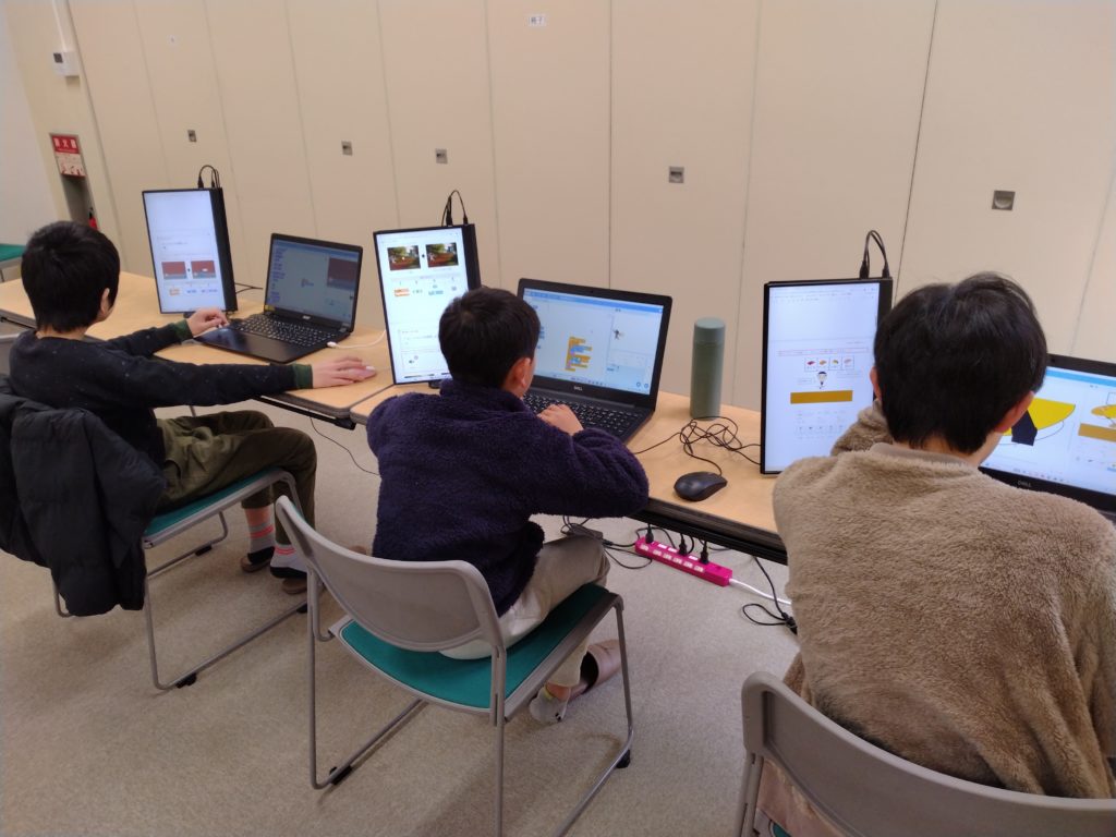 プログラミング教室レッスンの様子