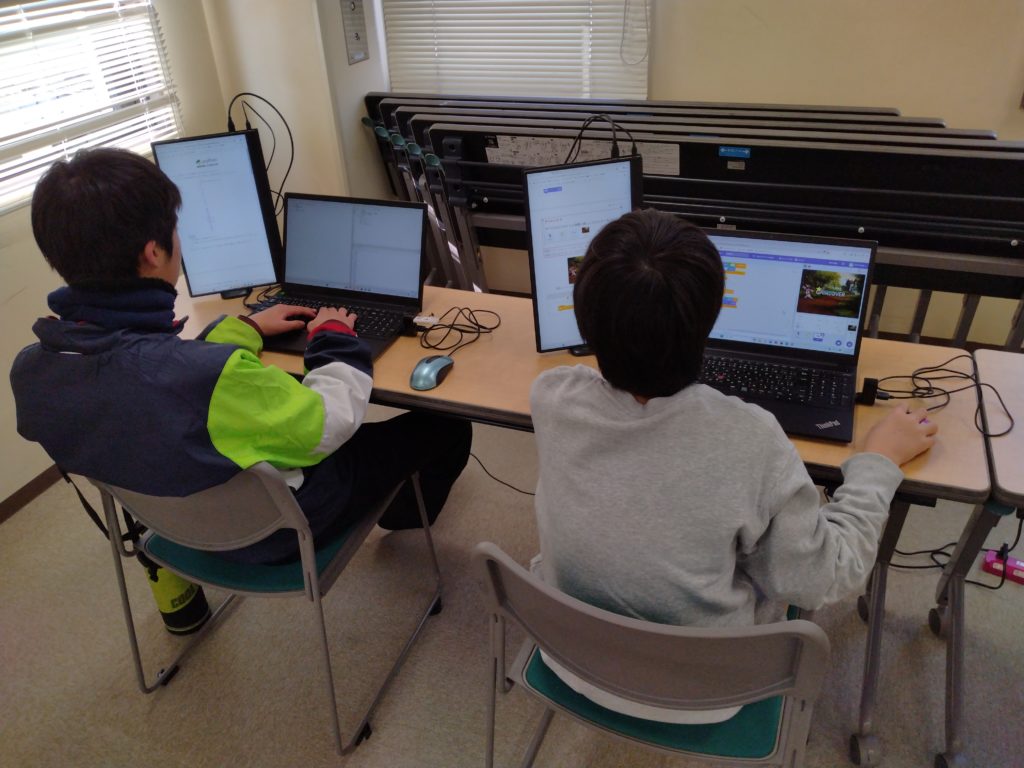 プログラミング教室レッスンの様子