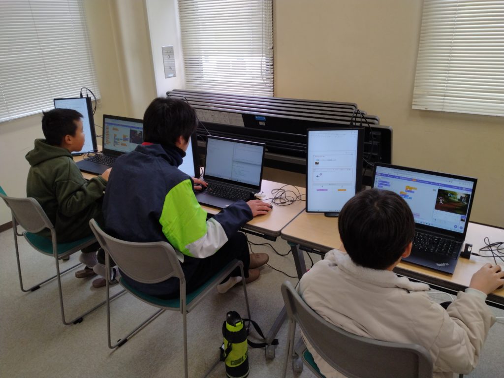 プログラミング教室レッスンの様子