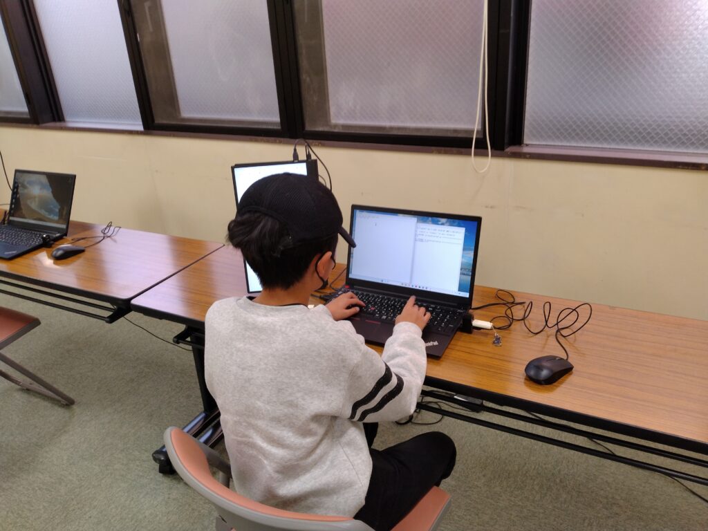 プログラミング教室レッスンの様子