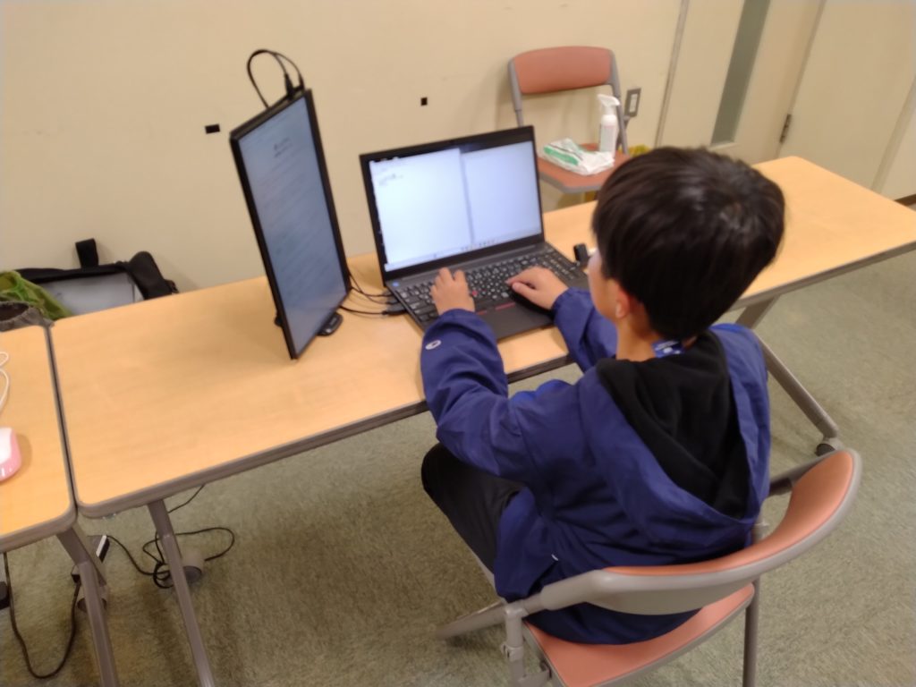 プログラミング教室レッスンの様子