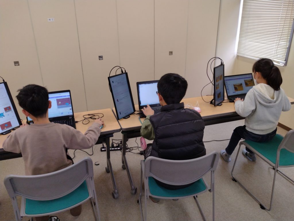プログラミング教室レッスンの様子