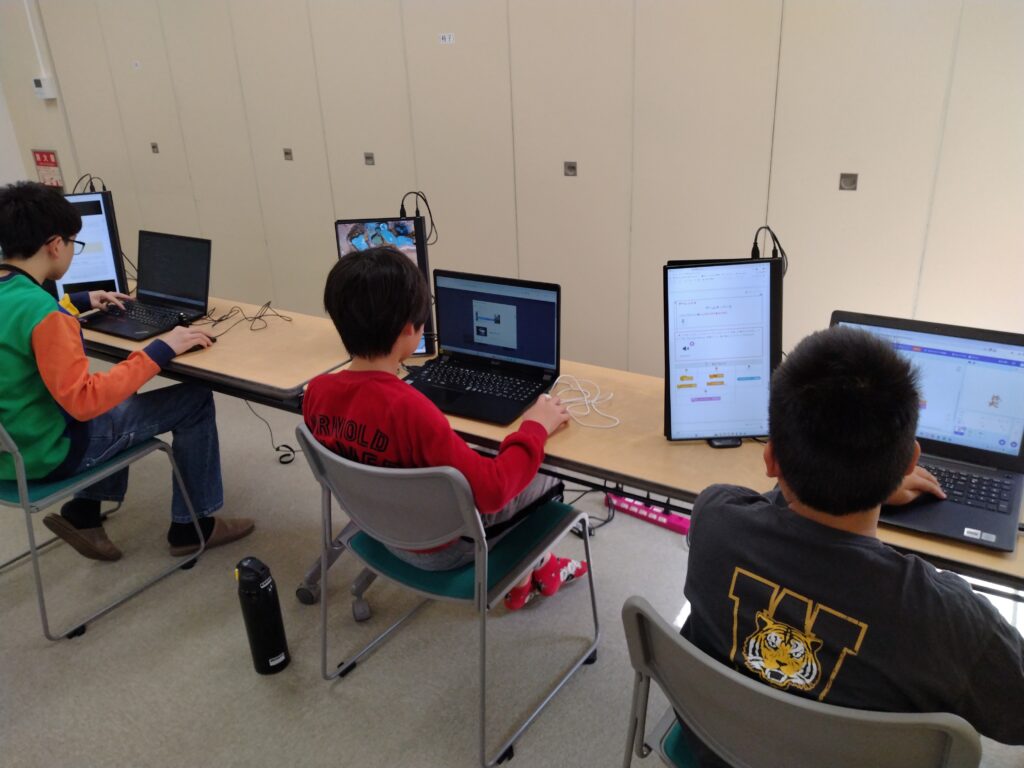 プログラミング教室レッスンの様子