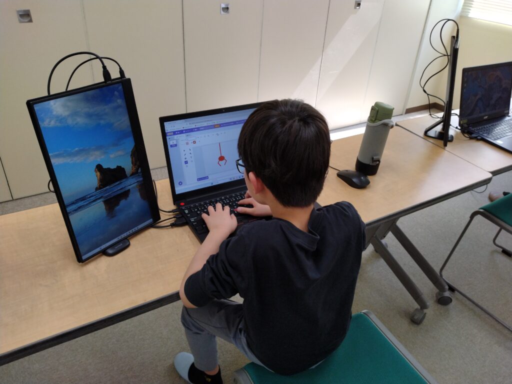 プログラミング教室レッスンの様子