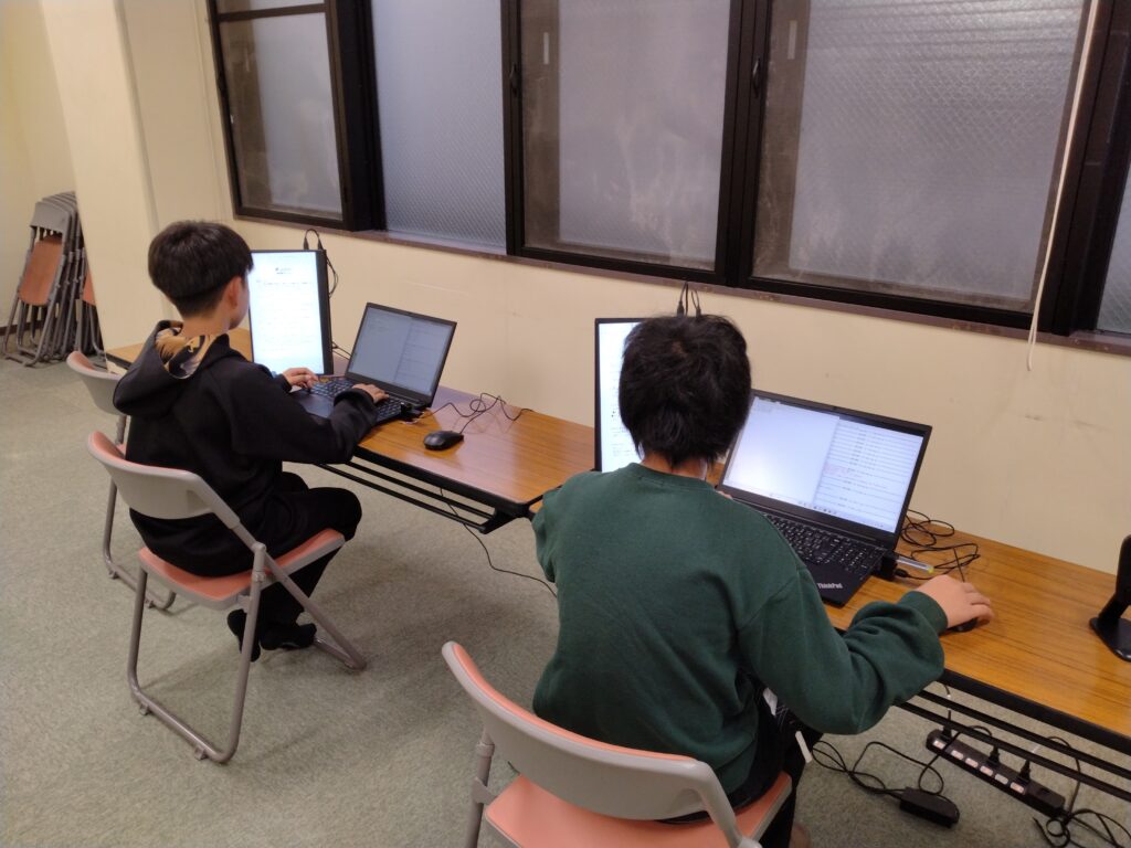 プログラミング教室レッスンの様子