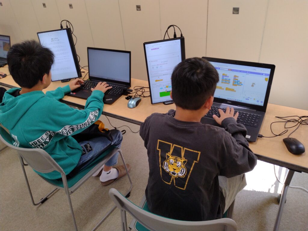 プログラミング教室レッスンの様子