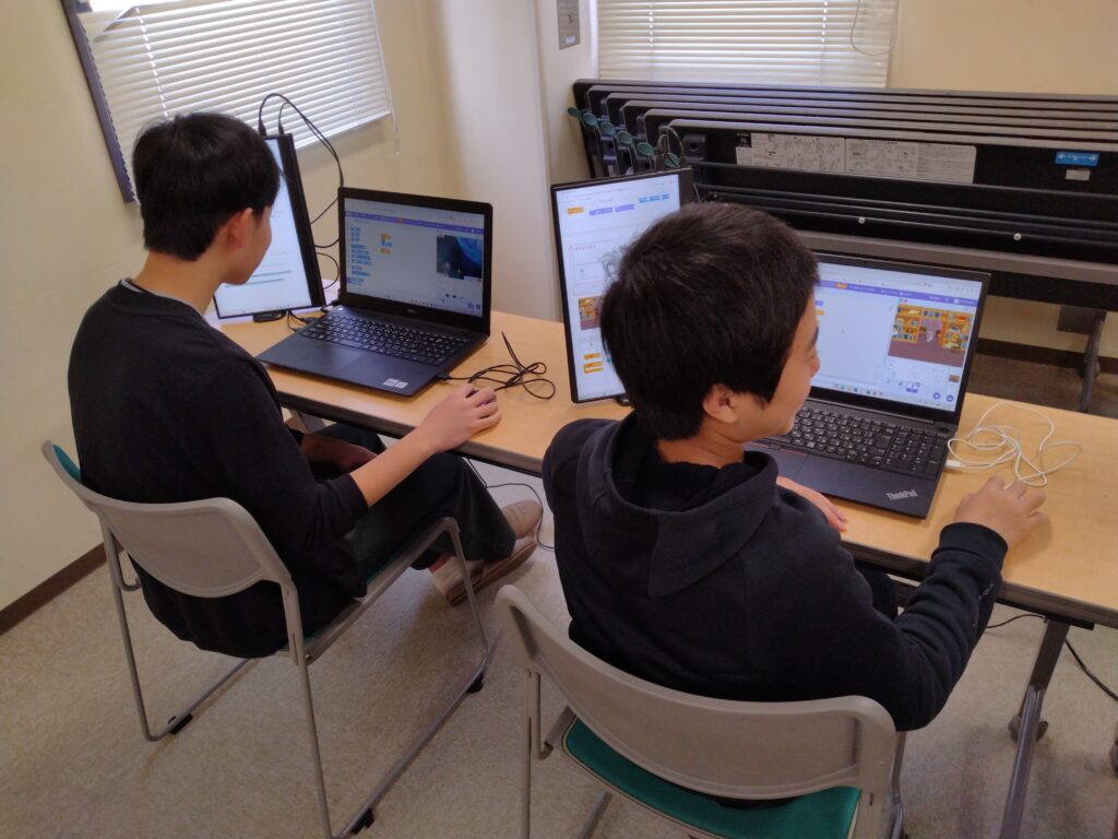 プログラミング教室レッスンの様子
