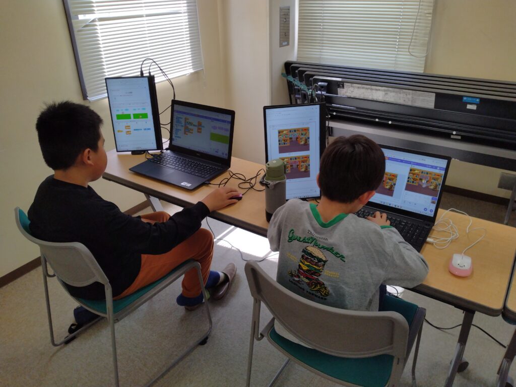 プログラミング教室レッスンの様子