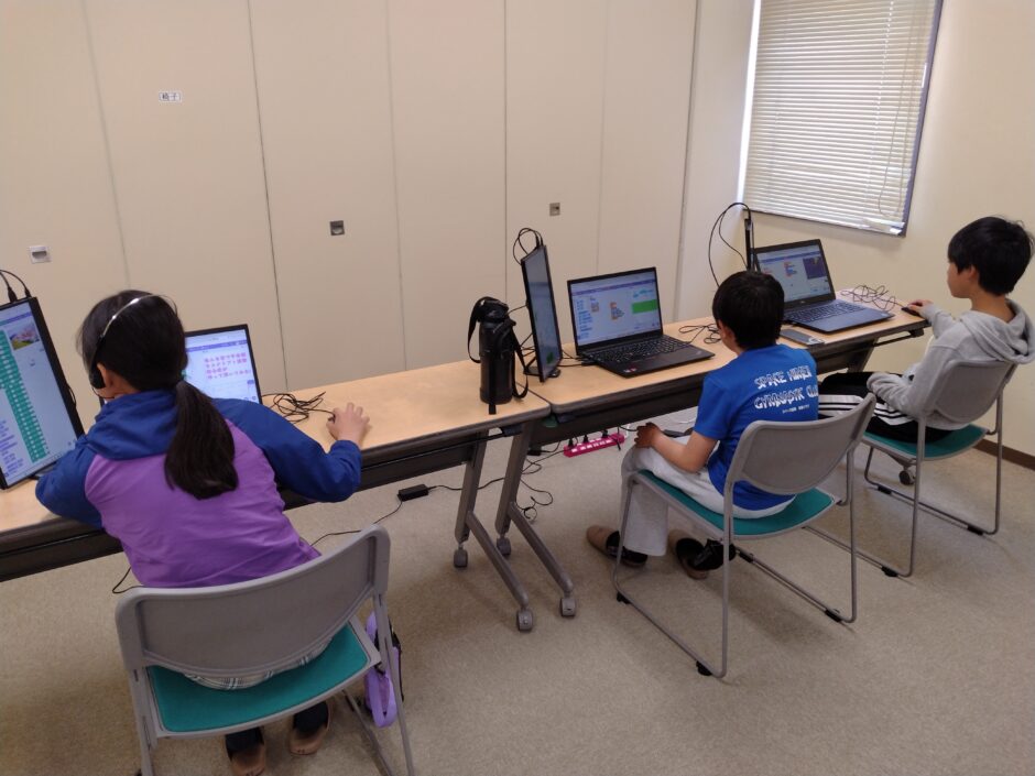 プログラミング教室レッスンの様子