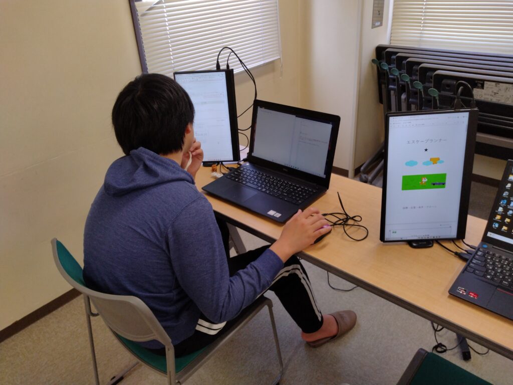 プログラミング教室レッスンの様子