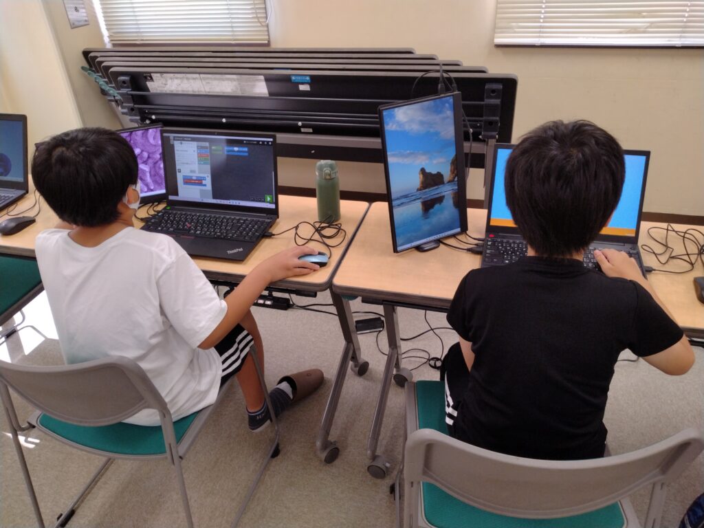 プログラミング教室レッスンの様子
