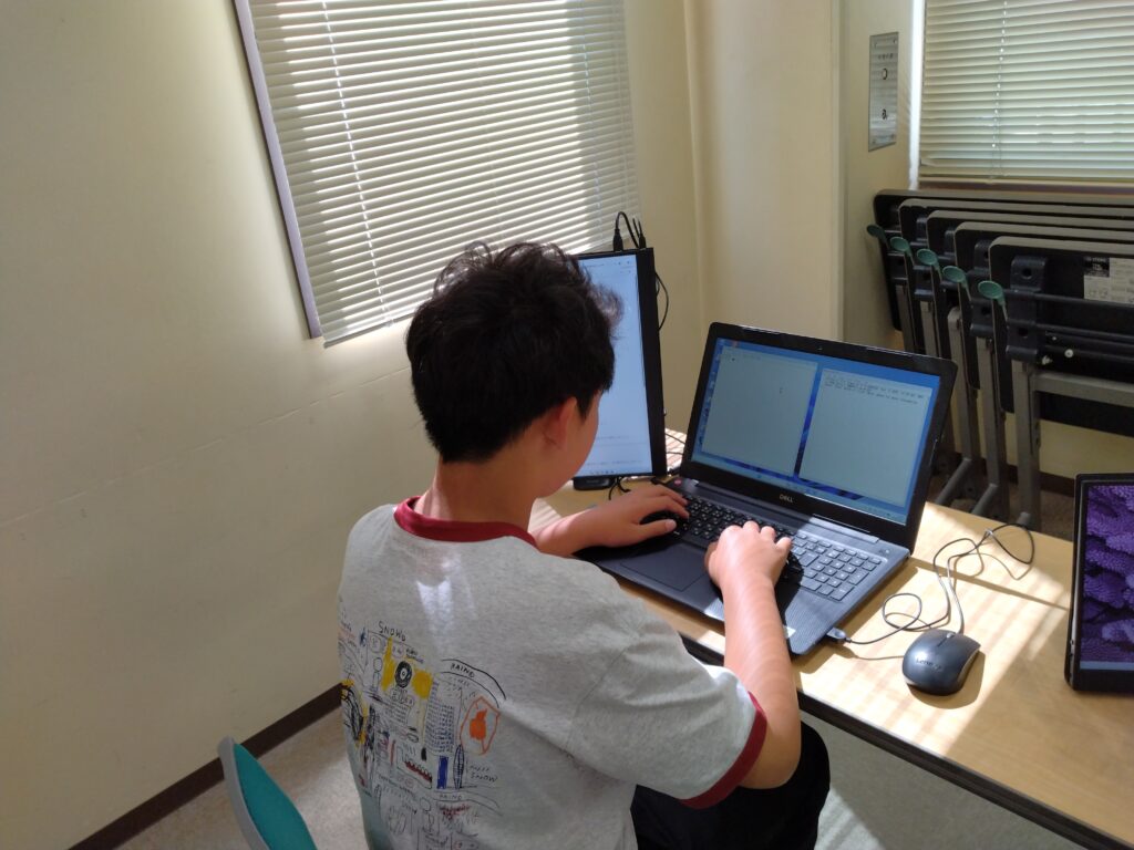 プログラミング教室レッスンの様子