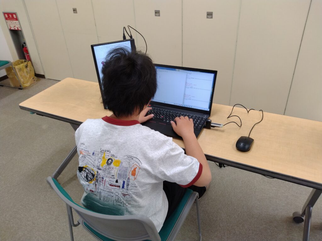 プログラミング教室レッスンの様子