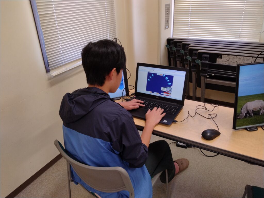 プログラミング教室レッスンの様子