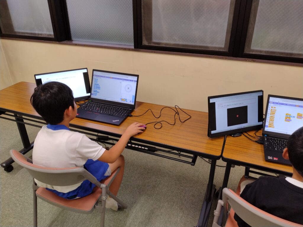 プログラミング教室レッスンの様子