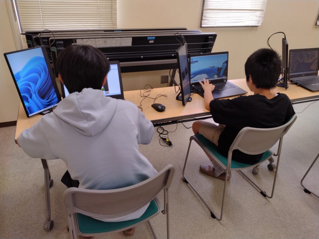 プログラミング教室レッスンの様子