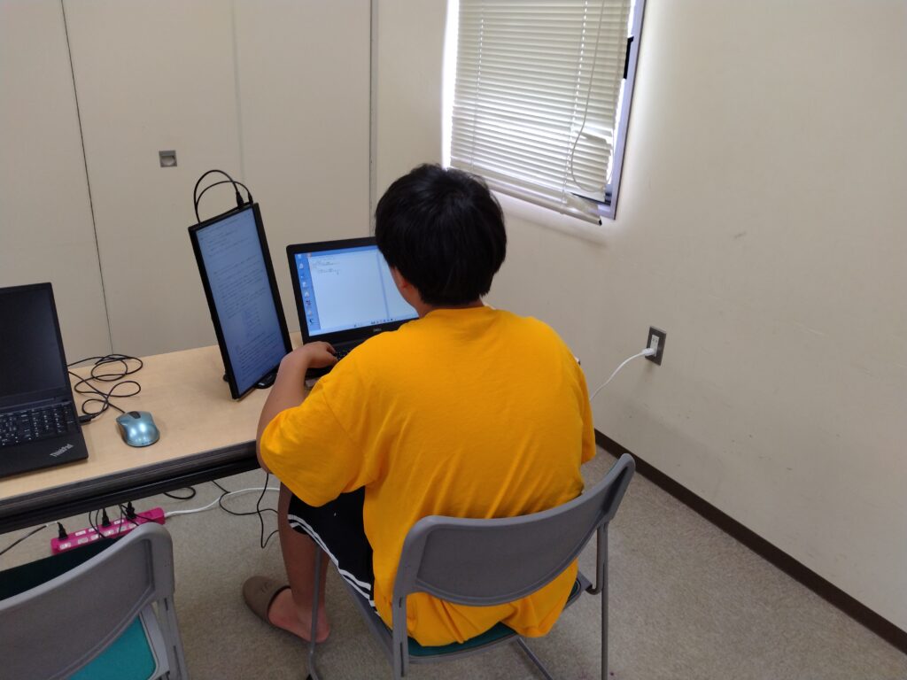 プログラミング教室レッスンの様子
