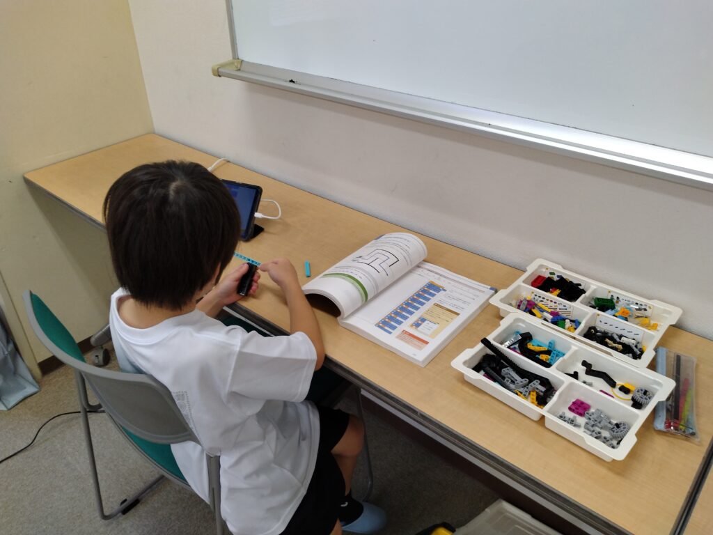 プログラミング教室レッスンの様子