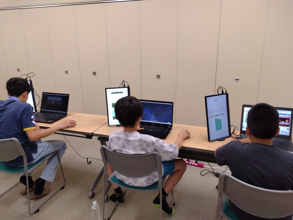 プログラミング教室レッスンの様子