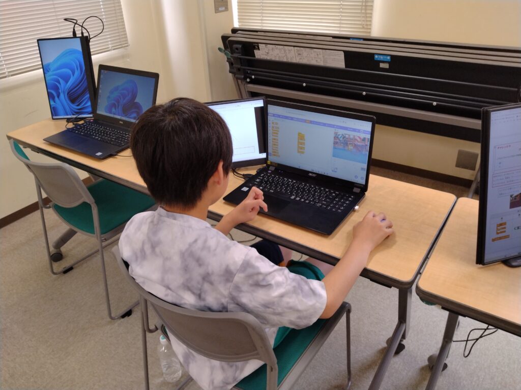 プログラミング教室レッスンの様子